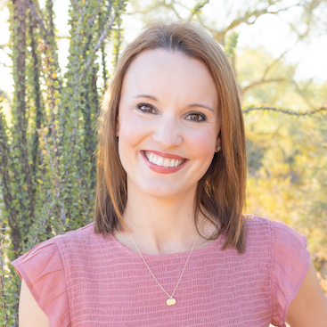 Jesselyn Benscoter Headshot